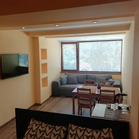 Apartment Ema *